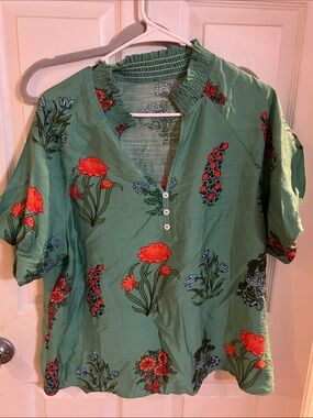 Women’s Floral Button Henley Top - Green